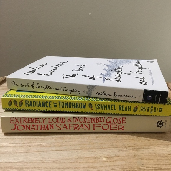 Assorted Books - Picture 2 of 2